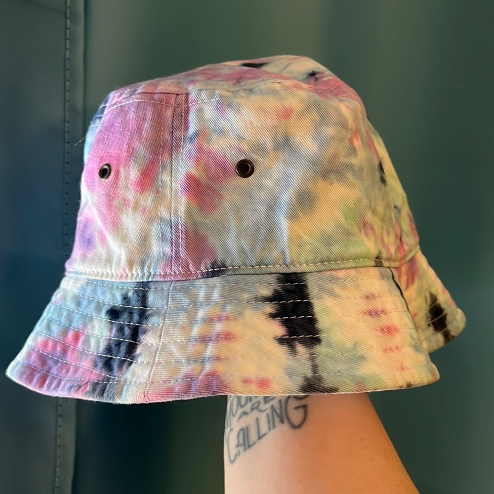 The Hat Depot bucket hat tie dye unisex
